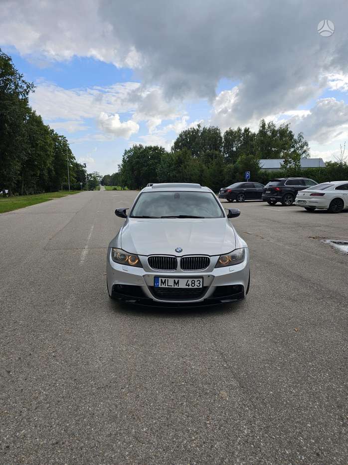 BMW 335, 3.0 l., Седан