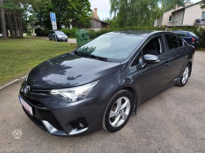 Toyota Avensis, 1.8 l., Седан