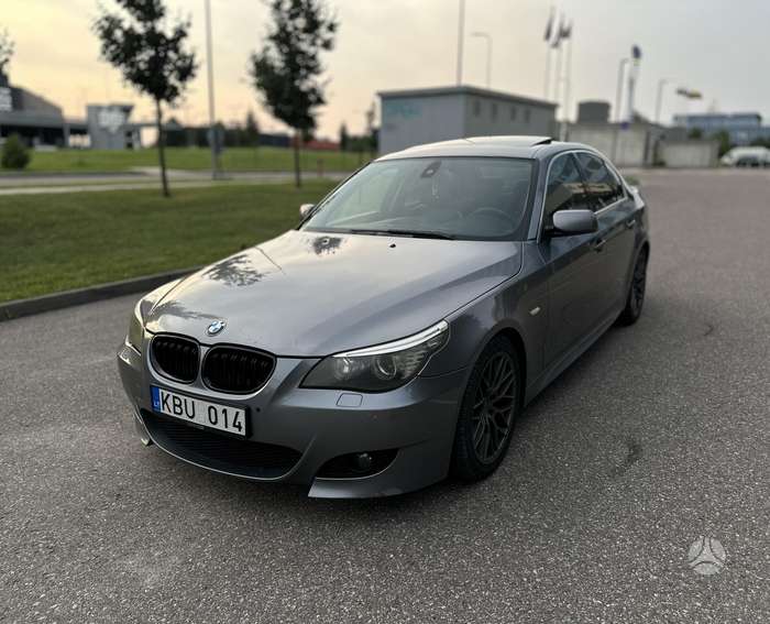 BMW 520, 2.0 l., Седан