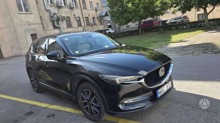 Mazda CX-5, 2.2 l., off-road / crossover