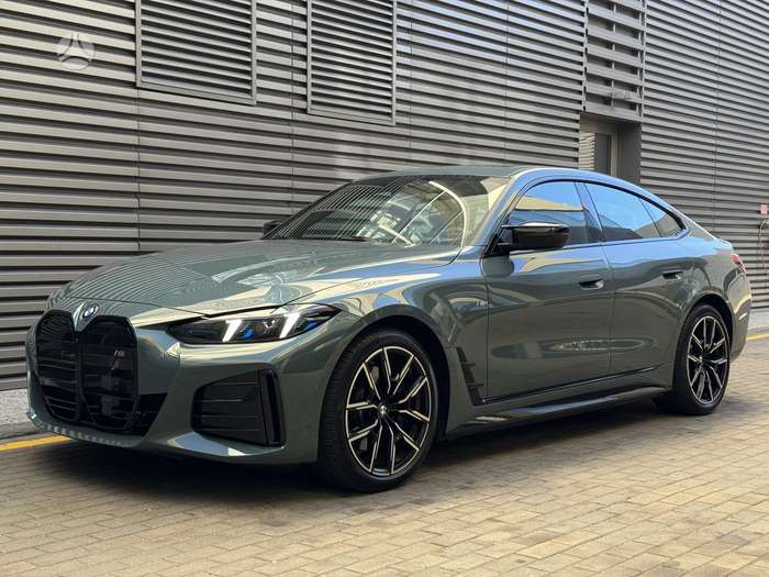 BMW i4, 81 kWh, hatchback