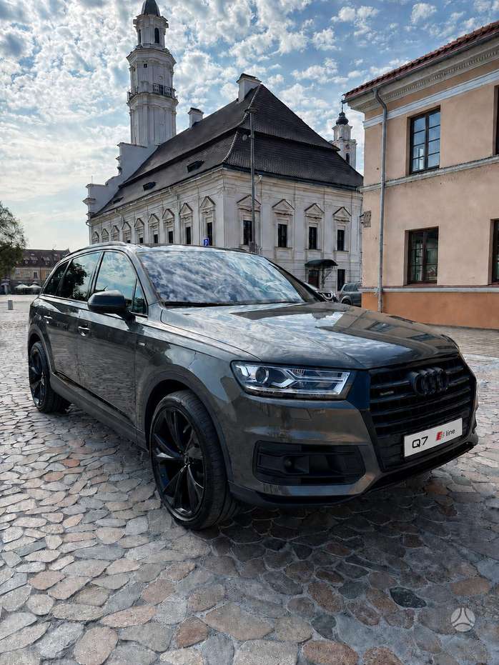 Audi Q7, 3.0 l., off-road / crossover