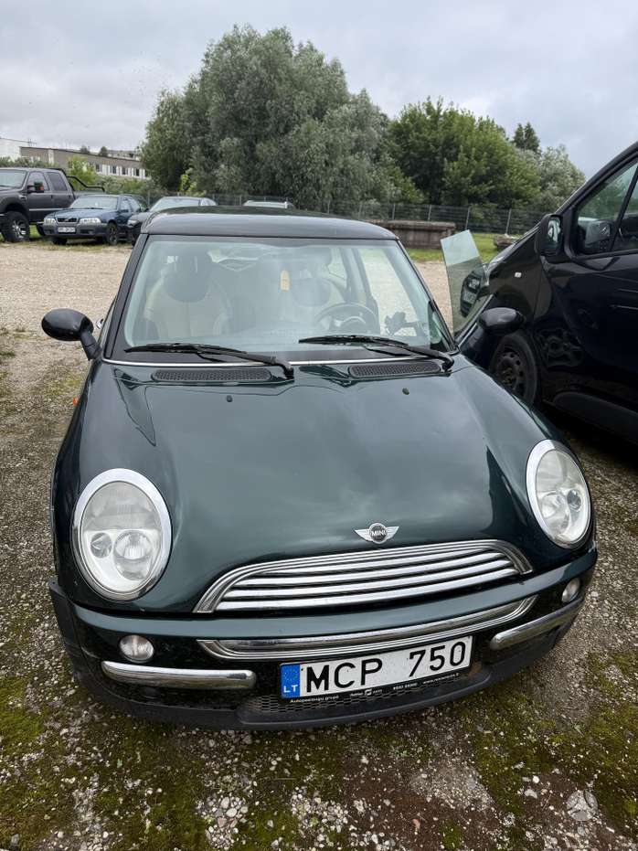 Mini Cooper, 1.6 l., hatchback