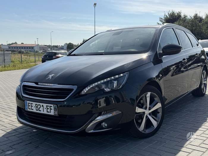Peugeot 308, 1.2 l., Универсал