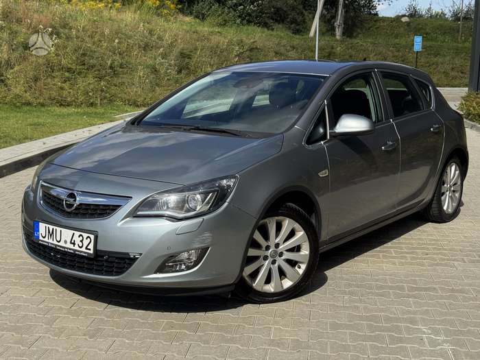 Opel Astra, 1.4 l., Хэтчбек