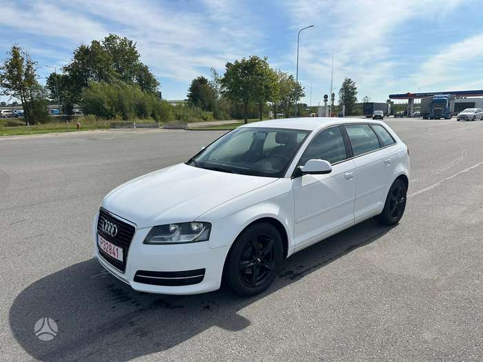 Audi A3, 1.6 l., Хэтчбек
