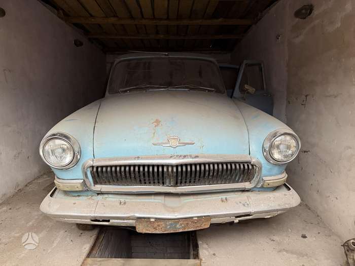 GAZ 21, Седан