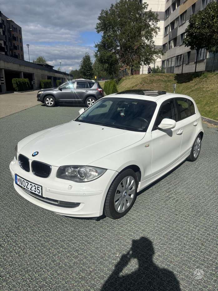 BMW 116, 2.0 l., hatchback