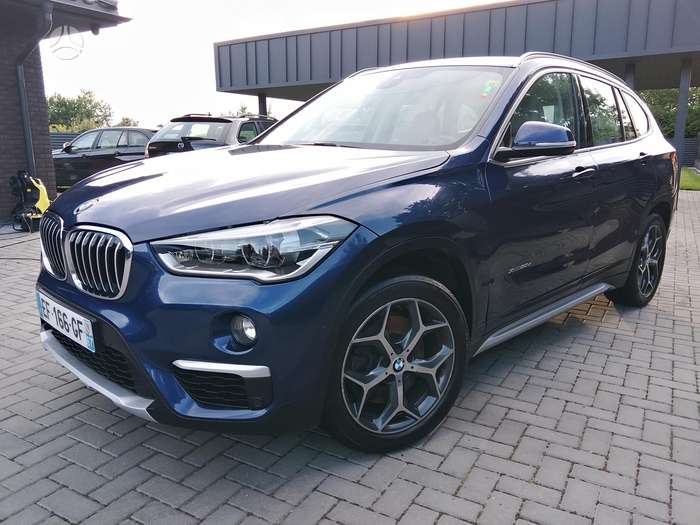 BMW X1, 2.0 l., Внедорожник / Кроссовер