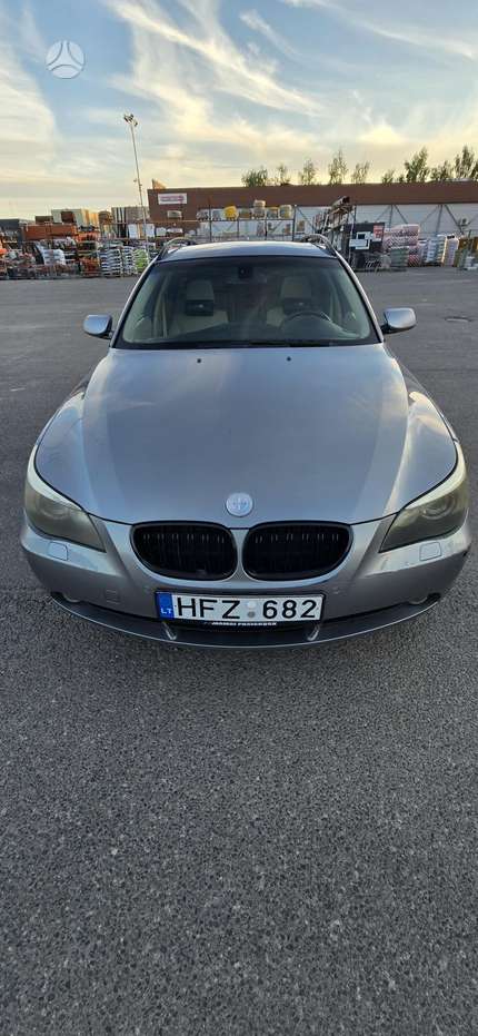 BMW 530, 3.0 l., wagon