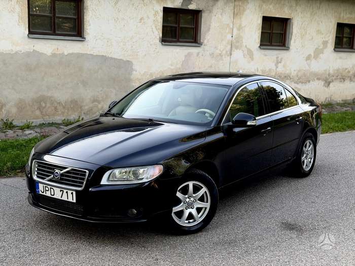 Volvo S80, 2.4 l., Седан