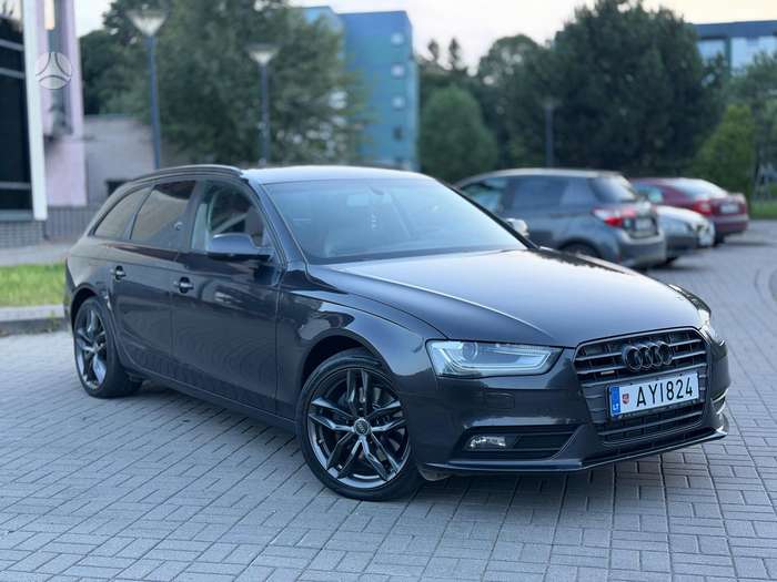 Audi A4, Универсал