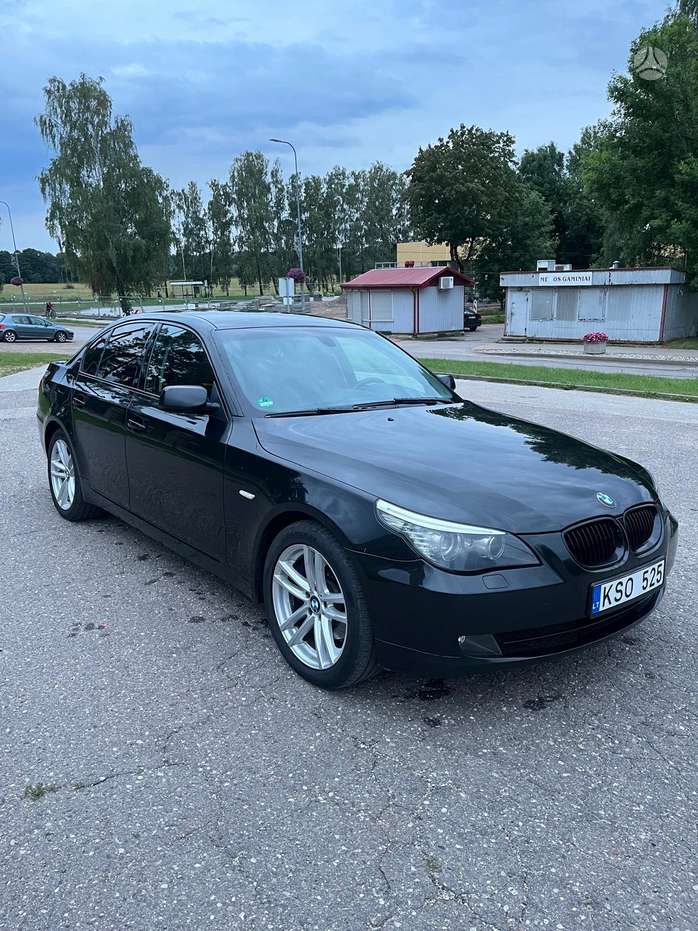 BMW 525, 3.0 l., Седан