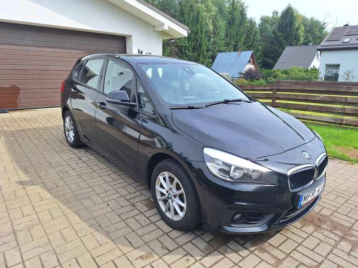 BMW 216, 1.5 l., Минивэн