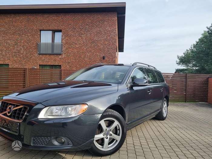 Volvo V70, 2.0 l., Универсал