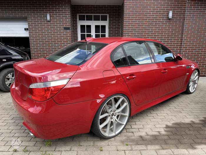 BMW M5, 5.0 l., Седан
