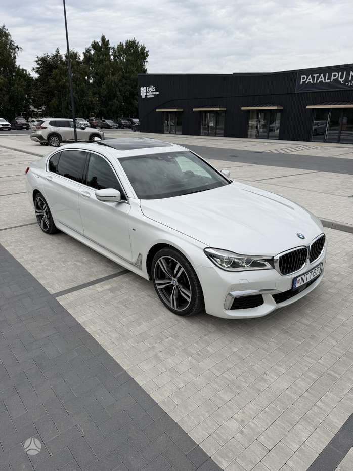 BMW 730, 3.0 l., Седан