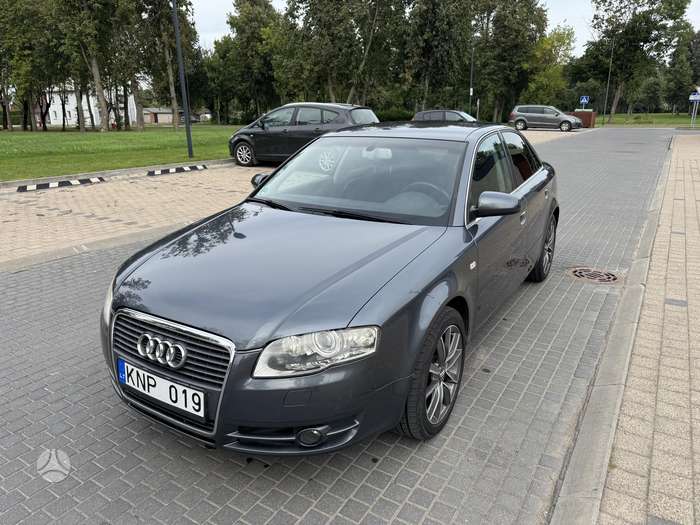 Audi A4, 2.0 l., Седан