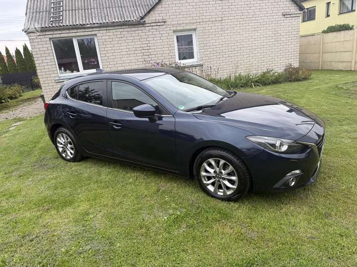 Mazda 3, 2.2 l., Хэтчбек