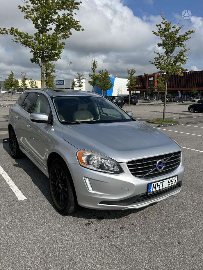 Volvo XC60, 2.0 l., off-road / crossover