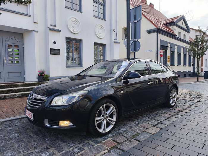 Opel Insignia, 2.0 l., hatchback