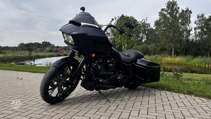 Harley-Davidson Road Glide 1868cc, choppers / cruisers / custom