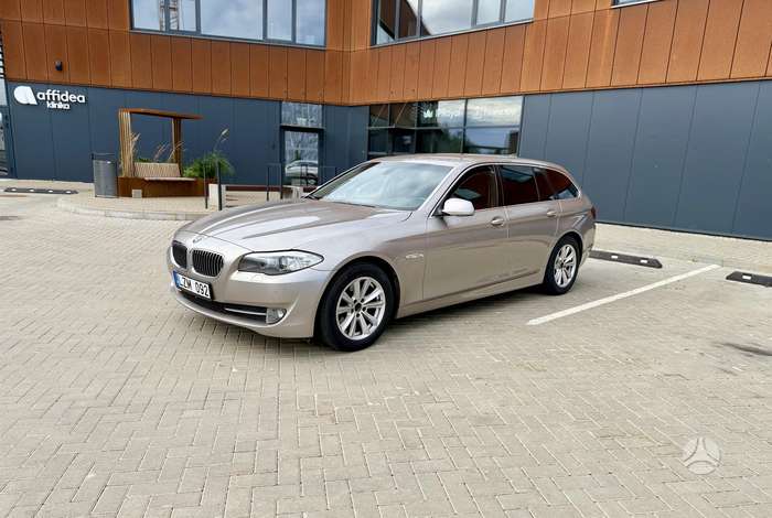 BMW 520, 2.0 l., universalas