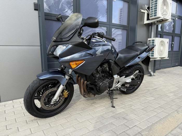 Honda CBF 600cc, street / classic