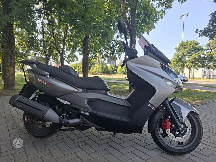 Kymco Xciting 500cc, scooters / mopeds