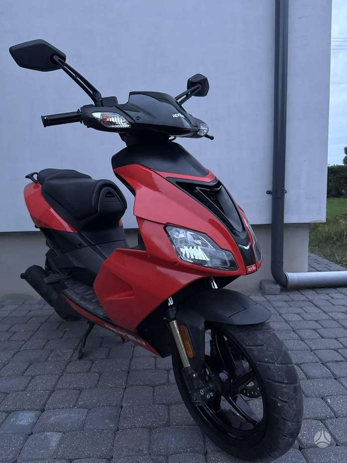 Aprilia SR 49cc, мотороллеры / мопеды
