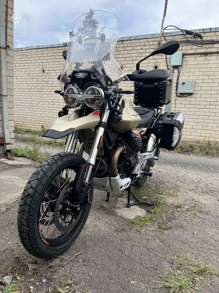 Moto Guzzi V85 TT  853cc, эндуро / adventure
