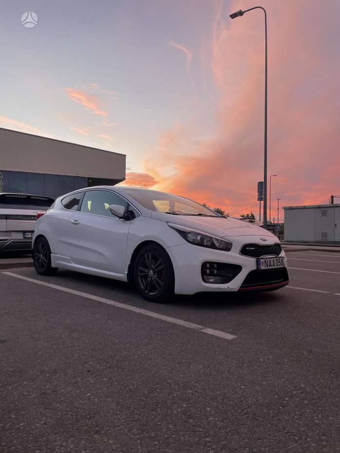 Kia Ceed, 1.6 l., Купе (coupe)