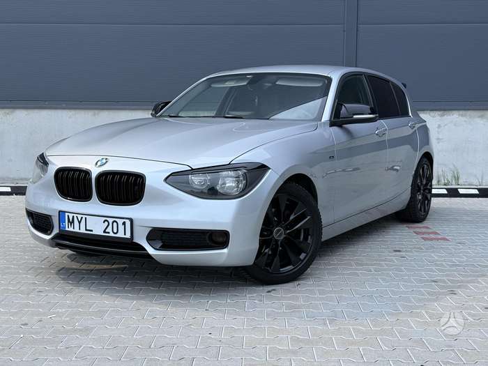 BMW 120, hečbekas