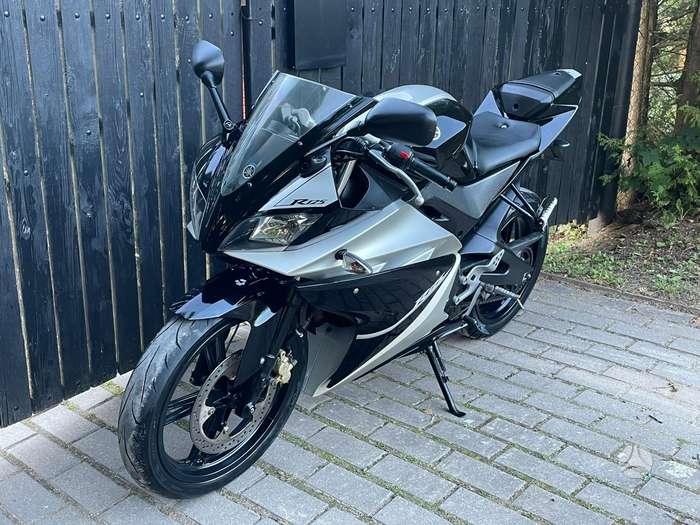 Yamaha YZF 125cc, superbikes