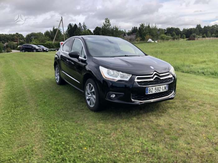 Citroen DS4, 1.6 l., hatchback