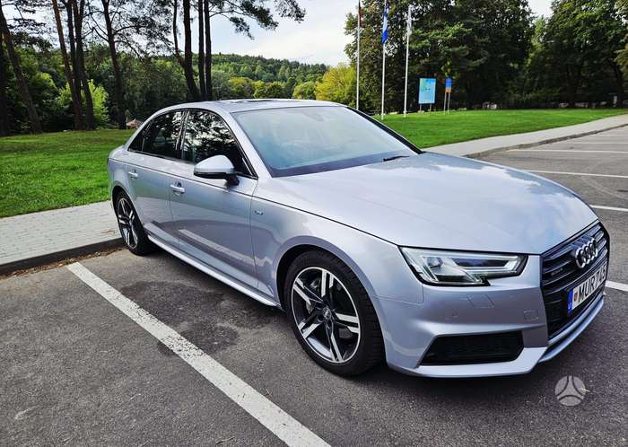 Audi A4, 2.0 l., Седан