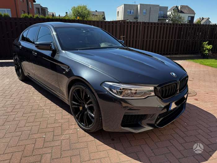 BMW M5, 4.4 l., Седан