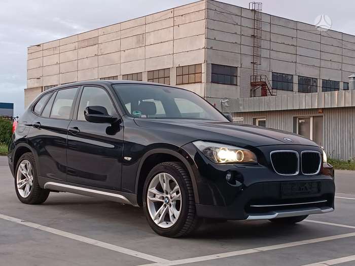 BMW X1, mpv / minivan