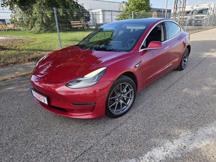 Tesla Model 3, 81 кВт·ч, Хэтчбек