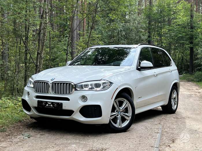 BMW X5, 4.4 l., off-road / crossover