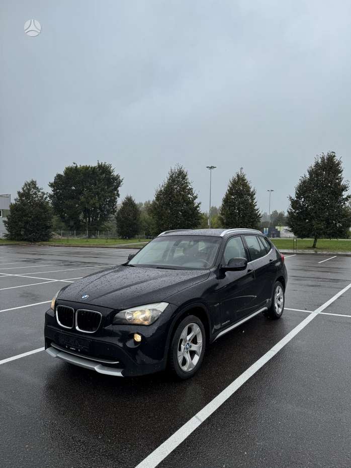 BMW X1, 2.0 l., hatchback