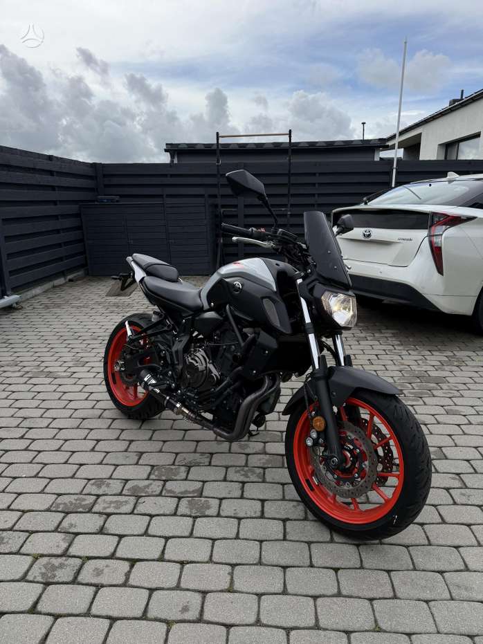 Yamaha MT 07 700cc, street / classic