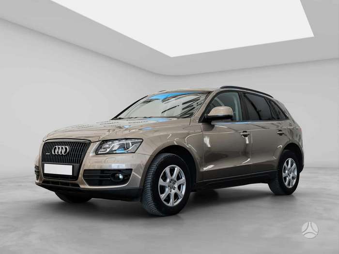 Audi Q5, 2.0 l., off-road / crossover