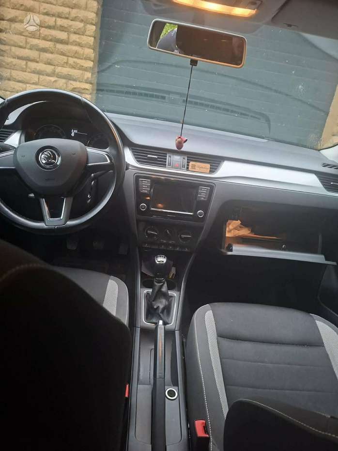 Skoda Rapid, 1.0 l., hatchback
