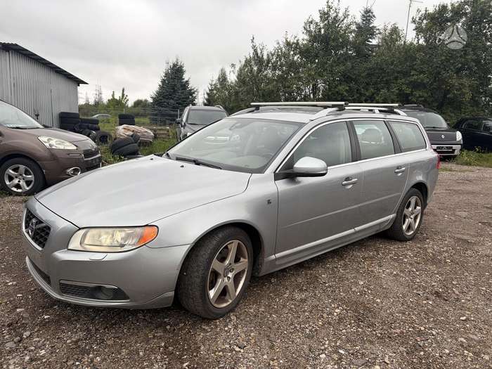 Volvo V70, 2.0 l., Универсал