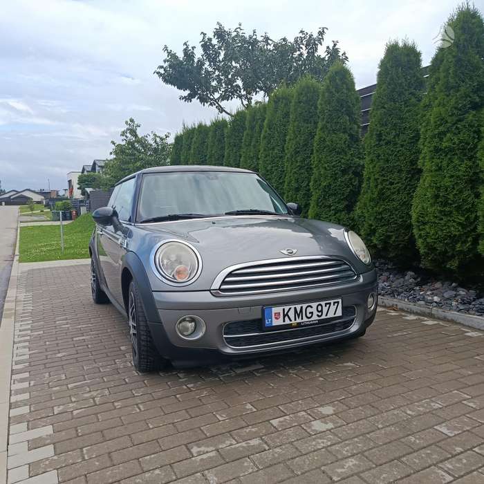 Mini Cooper, 1.6 l., hatchback