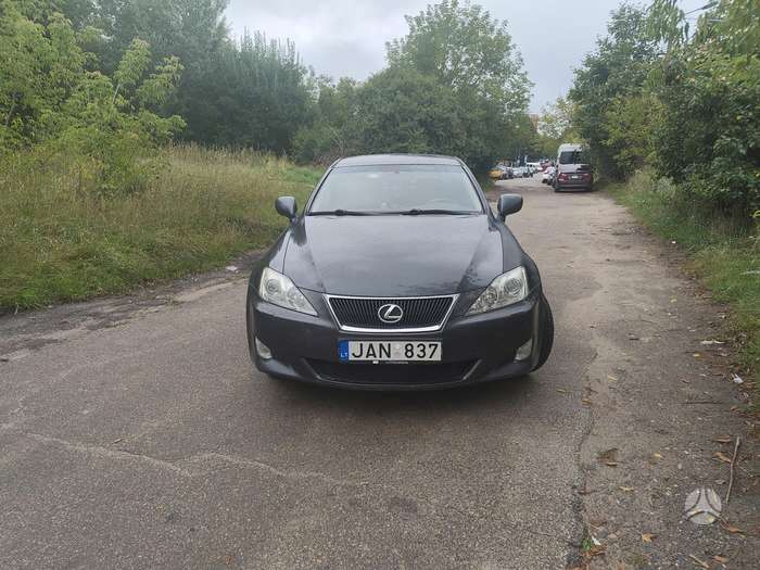 Lexus IS 220, 2.2 l., Седан