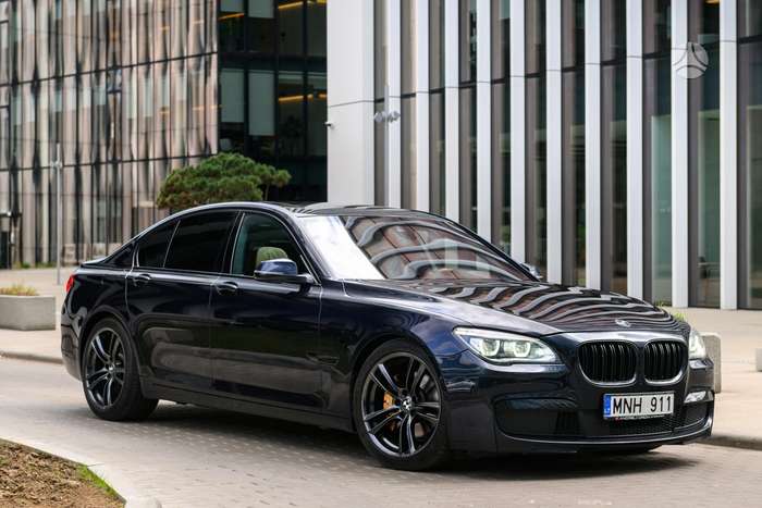 BMW 730, 3.0 l., Седан