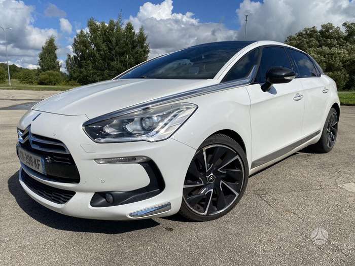Citroen DS5, 2.0 l., Хэтчбек