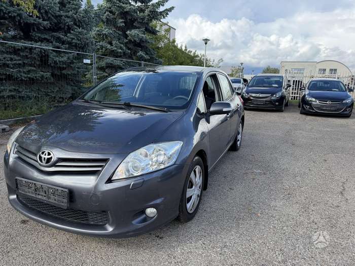 Toyota Auris, 1.3 l., hatchback